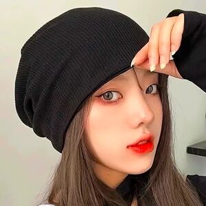 New - Comfortable Solid Color High Stretch Ribbed Beanie Hat - Black